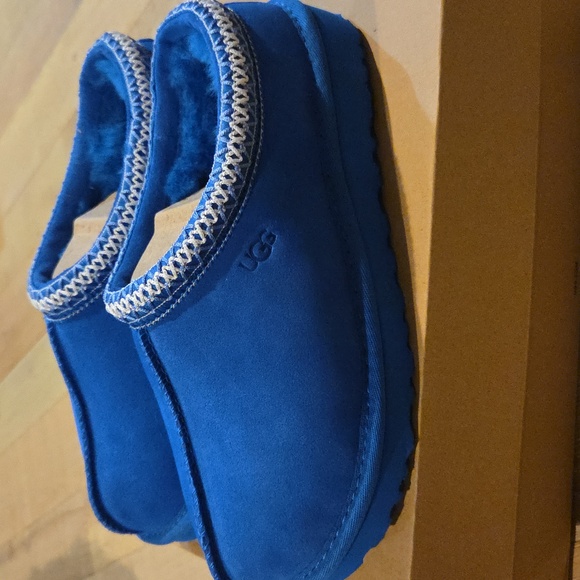 UGG TASMAN size 7 - Picture 3 of 6